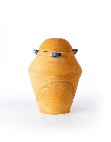 estelle del artisane urne en céramique grès roux et fil bleu
