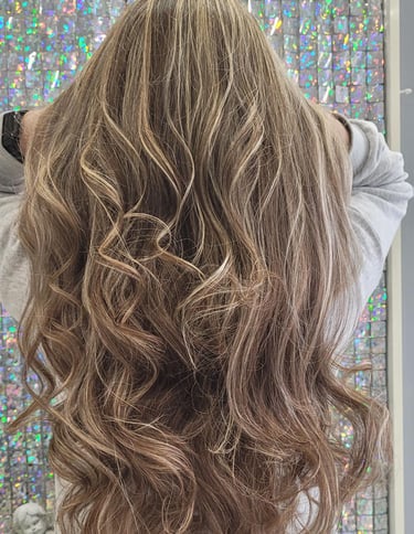 long wavy blonde hair