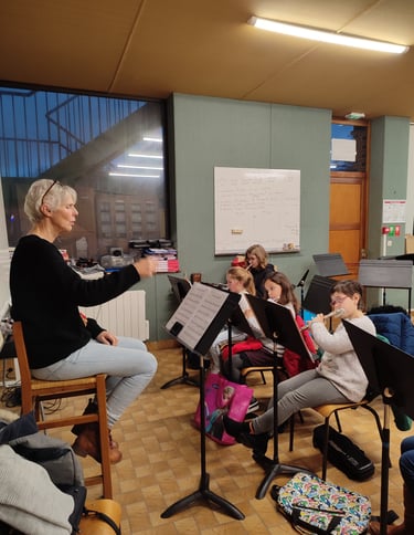 Claire CHAUVEL-professeur Avenir Ruglois