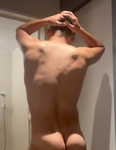 乳首責め　ウリセン　新宿