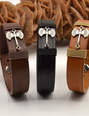 bracelets en cuir style viking