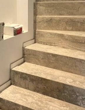 Trawertyn na schody szary kamień naturalny włoski