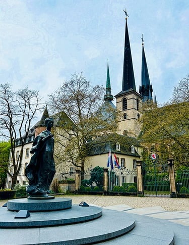 Statue de la grande-duchesse Charlotte