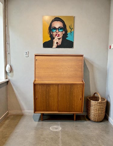 Herbert E. Gibbs Mid-Century Modern bureau desk, vintage 1960s–70s MCM fold-out writing desk with storage drawers, stylish re