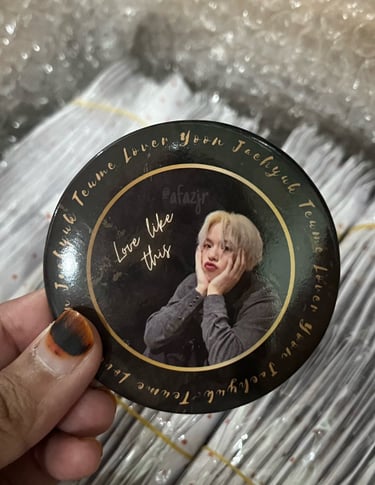 Custom Kpop Mirror Merhcandise Printing