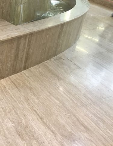 Trawertyn na podłogę klasyczny brązowy włoski