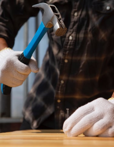 Pequenas reparações, troca de torneiras e chuveiros, reparação de autoclismo