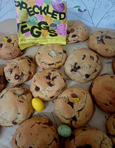 Easter Egg Chocolate Chip Cookies 