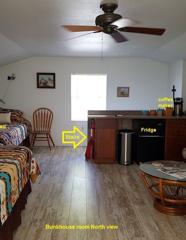 Windy Mane Ranch Bunkhouse studio bedroom area