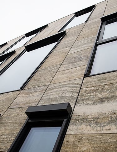 Trawertyn na elewacje szary kamień naturalny z włoch