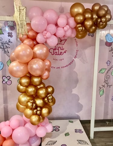 decoracion globos arco orgánico rosa con dorado