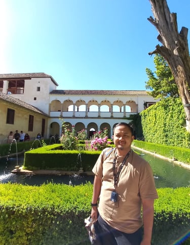 Ismail Ghulam-Alumni Leaders English