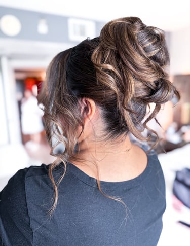 high updo love island trendy updo central valley san diego wedding hairstyle