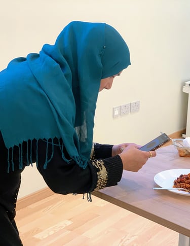 Bromley-by-Bow Photographer taking photo of food