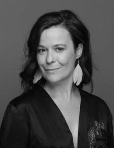 Zeynep Kaçar, auteure turque de romans et de pièces de théâtre