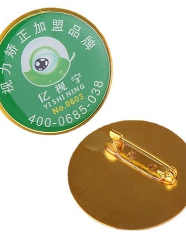 China epoxy domed pin badges manufacturer