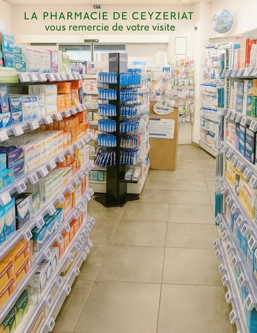 L'image montre l'intérieur de la pharmacie de Ceyzériat.