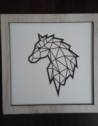 caballo grabado en madera con laser