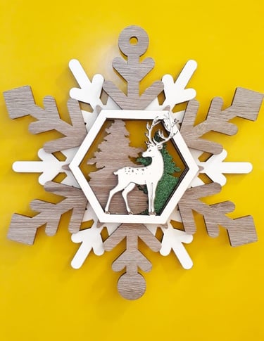 colgante navideño ciervo en madera calada con laser