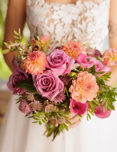 bouquet de mariée coloré fleurs de saison