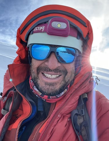 Marcial Vasquez - UIAGM - IFMGA - IVBV guide