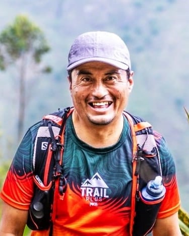 Rommel Sandoval - IFMGA mountain guide, Ecuador