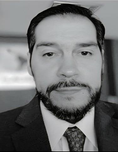 Fotografía de Luis Ángel Salgado Rodríguez, especialista en materia electoral