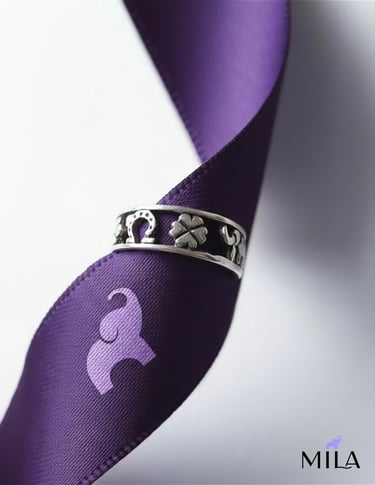 a ring with a ring on it