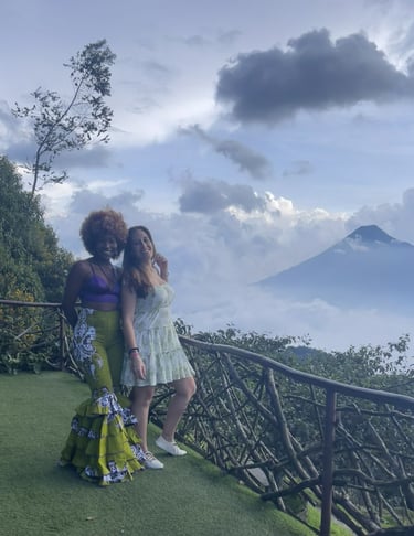 Hobbitenango Guatamala