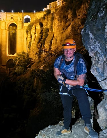Vistas del casco histórico durante la vía ferrata del Tajo de Ronda