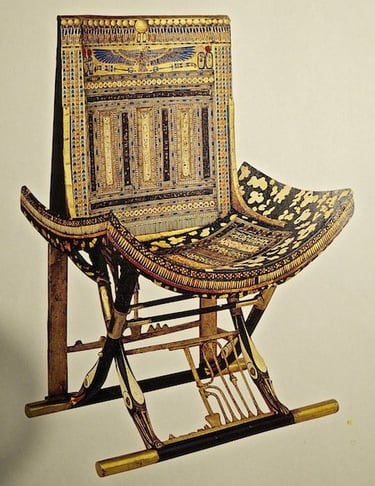 Trône de Toutankhamon, modèle de la copie de musée entreprise par l'Atelier l'Am'arante
