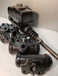 master cylinder rebuilding, stainless sleeving services, wheel cylinder rebuilding, cylinder bore sleeve, caliper rebuilding