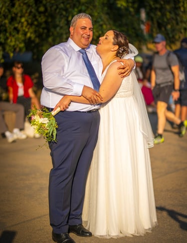 Brautpaar beim Shooting in Berlin an der Spree