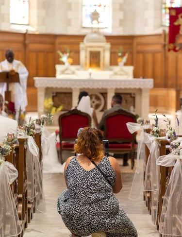 vidéaste en train de filmer cérémonie mariage rennes
