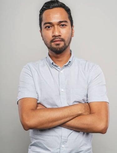 pesakit lelaki sangat gembira rawatan Klinik Medcare