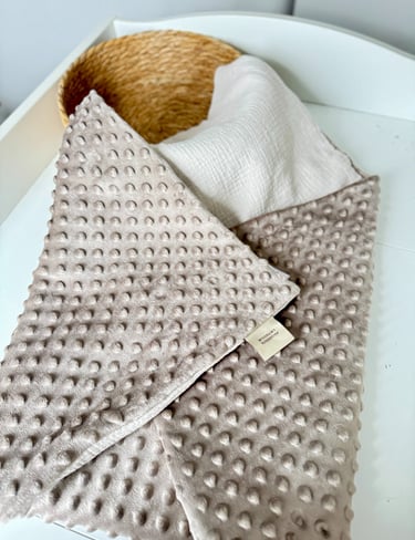 rudas su kreminiu pledukas vokelis