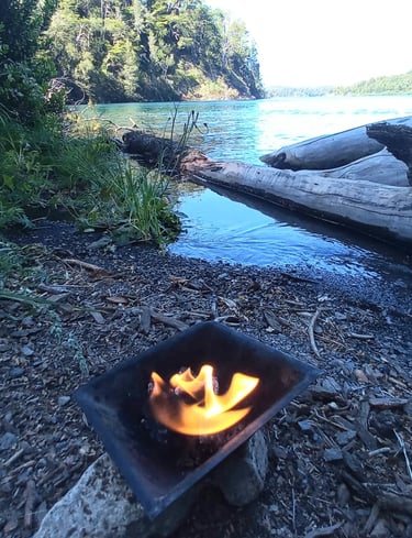 fuego homa frente a lago nahuel huapi bariloche argentina