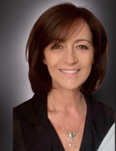 une femme avec un sourire
