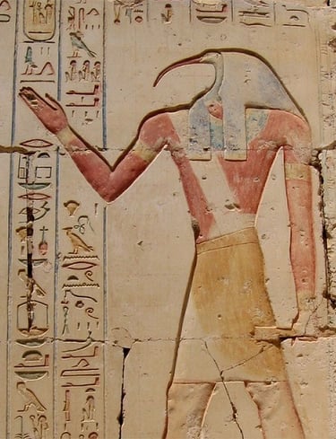 Bas-relief égyptien représentant le dieu Thot