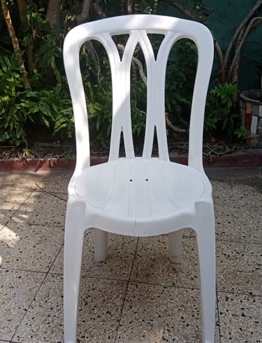 Alquiler de sillas de plastico