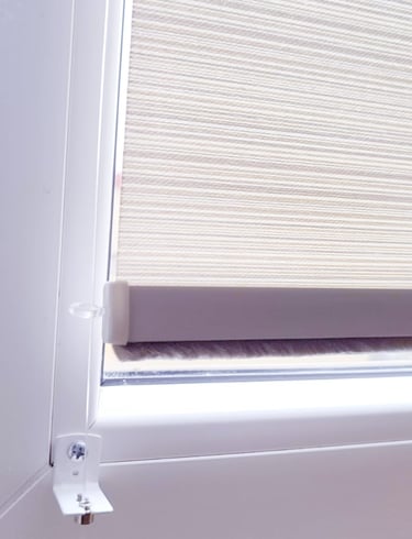 Rolete textile cu fixare pe guta antibalans pentru a balansa,rolete simple cu mecanism alb sau maro