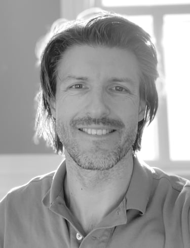 Dr Elmar Wallner