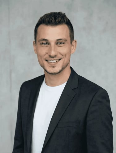 Roman Toponar, Immobilienmakler bei Reidelbach Immobilien, Ansprechpartner für den Immobilienverkauf in Fürth und Umgebung