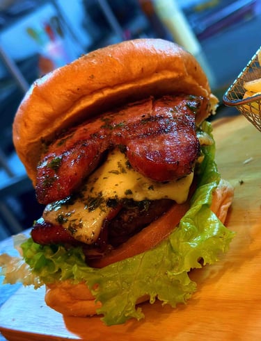 Hamburguesa con Carne Angus asada al Carbón