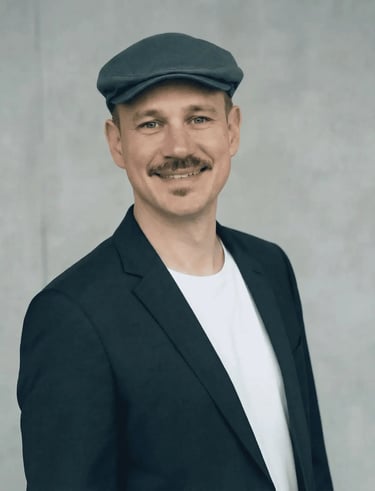 Manuel Reidelbach, Geschäftsführer und Immobilienmakler von Reidelbach Immobilien in Fürth