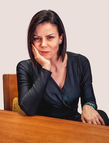 Dra Dani Ghorayeb, renomada psicóloga em Campinas em seu consultório no Cambuí