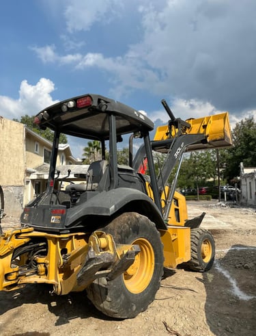 Retroexcavadora trabajando en San Pedro, Nuevo León