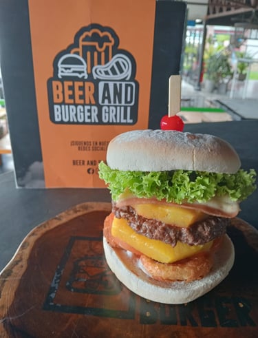 Hamburguesa Artesanal con  200 gr  de carne Angus en Beer and Burger