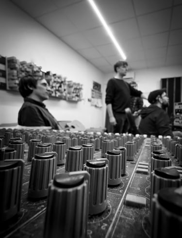 altro in studio di registrazione a pesaro avangarage