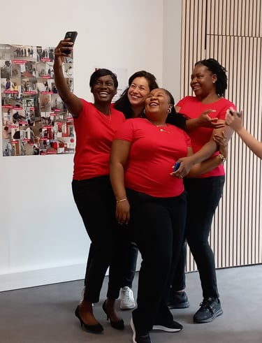 Reines Bâtisseuses selfie